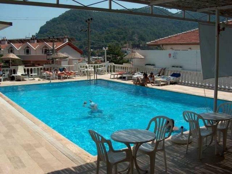 Kavala Hotel Турунч Екстер'єр фото